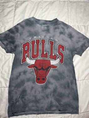 NBA Chicago Bulls Charcoal Tie-Dye Tee with Red Logo